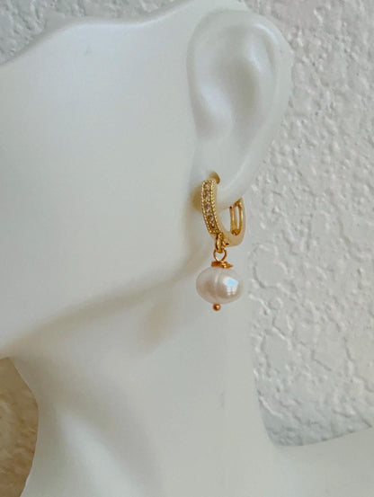 Pearl Drop Earrings/Fresh Water Pearl Earrings/Zirconia Huggie Hoop Pearl drop Earrings/Original Pearl Earrings