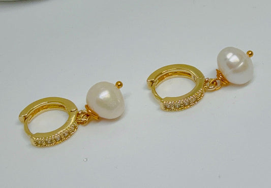 Pearl Drop Earrings/Fresh Water Pearl Earrings/Zirconia Huggie Hoop Pearl drop Earrings/Original Pearl Earrings